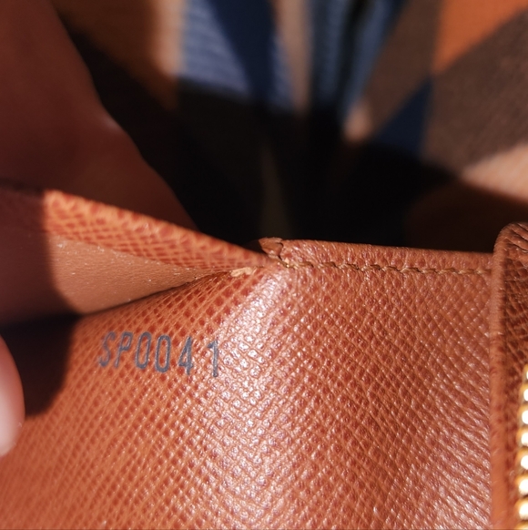 Louis Vuitton Classic Brown Monogram Wallet With Dust Bag - Picture 7 of 8